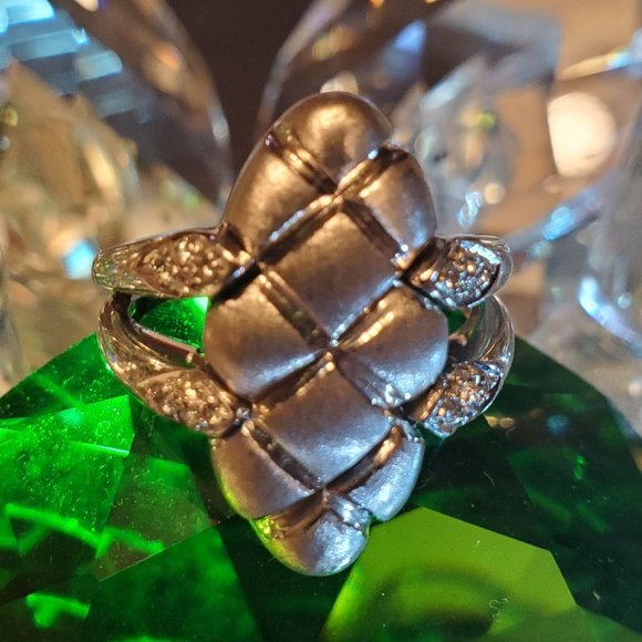 Original Design 18K white Gold Diamond Ring - Picture 5 of 12